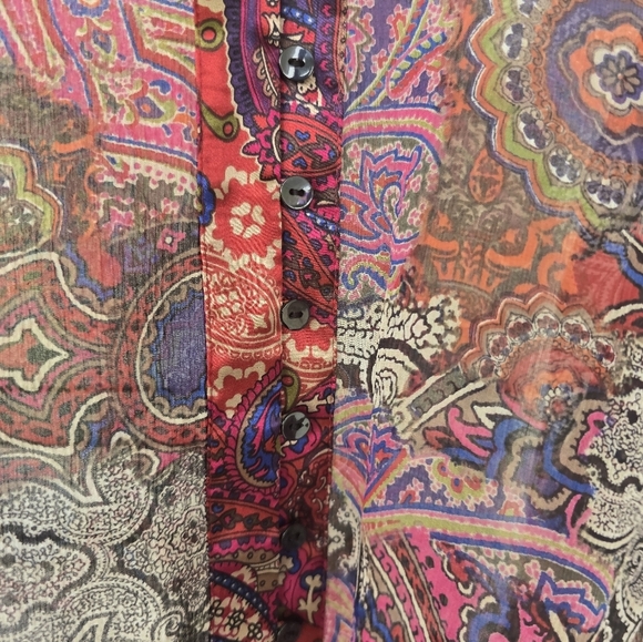 Chicos 100% Silk Paisley Blouse Sz  (S-M) Sheer Button Up Long Flare Sleeve Y2k - Picture 6 of 10
